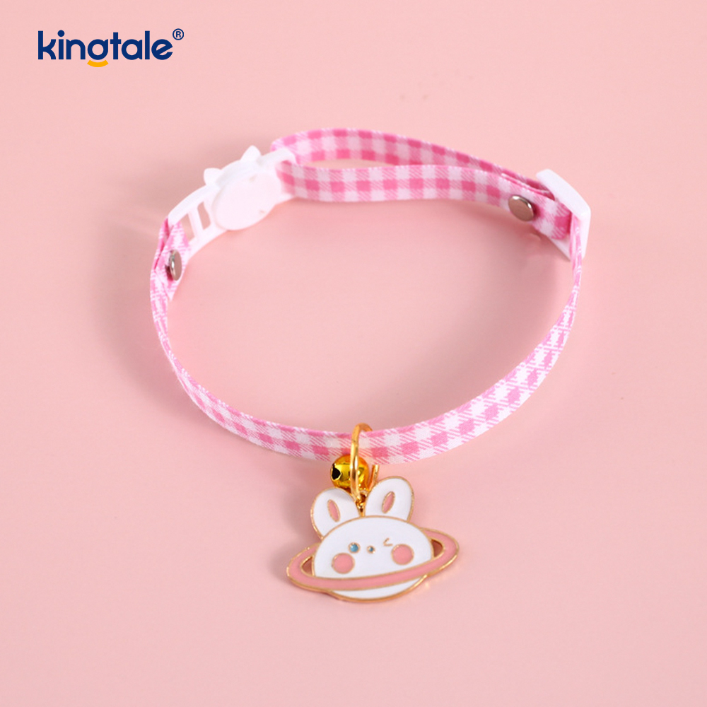 Candy-Colored Pet Collars na may Avocado Pendants—Safety Necklaces